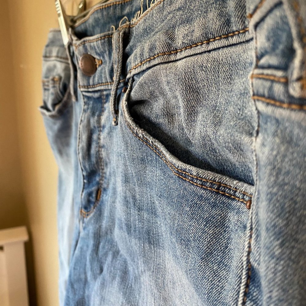 Universal Thread Ripped Skinny Jeans - Picture 4 of 4